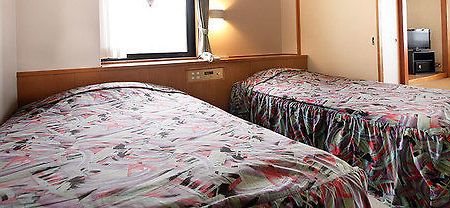 Hotel Selan Яманути Экстерьер фото